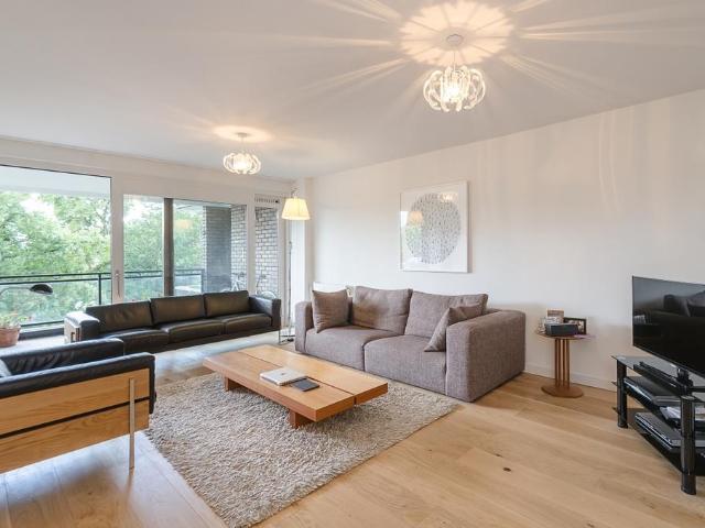 Flat for sale in St. John's Wood, Greater London