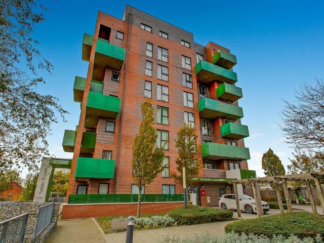 Flat for sale in Preston, Greater London