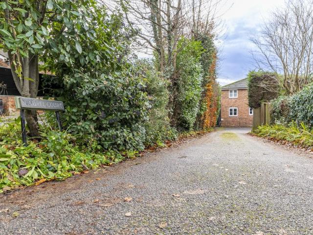 Flat for sale in Cross In Hand, East Sussex