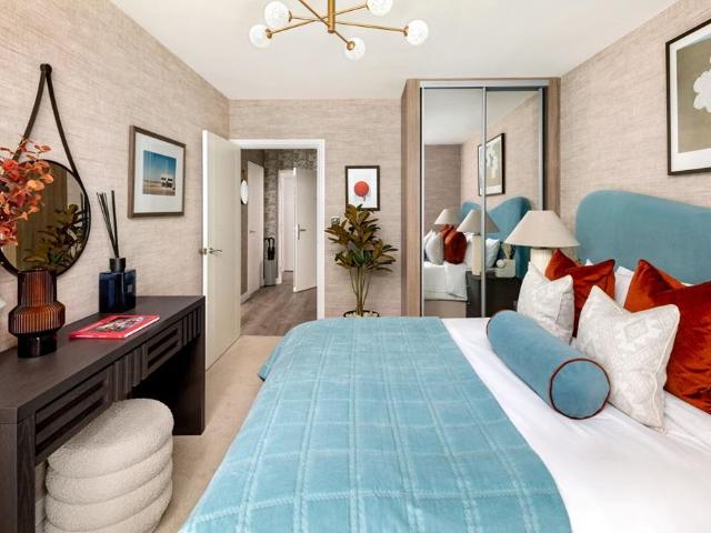 Flat for sale in Fish Island, London