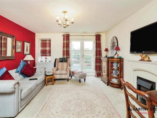 Flat for sale in Atherstone CP, Gun Hill
