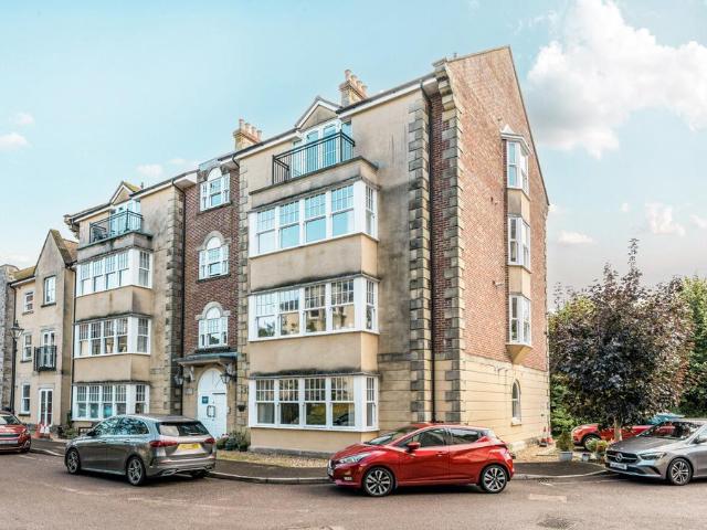 Flat for sale in Fordington, East Dorset