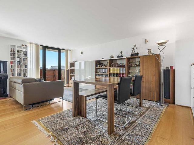Flat for sale in North Kensington, Greater London