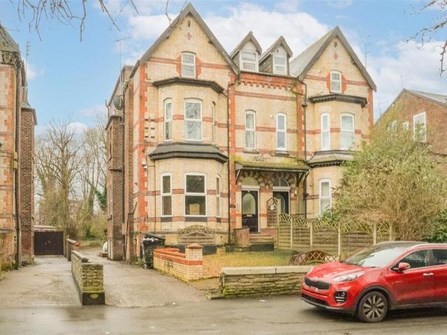 Flat for sale in Georgia, Greater Manchester