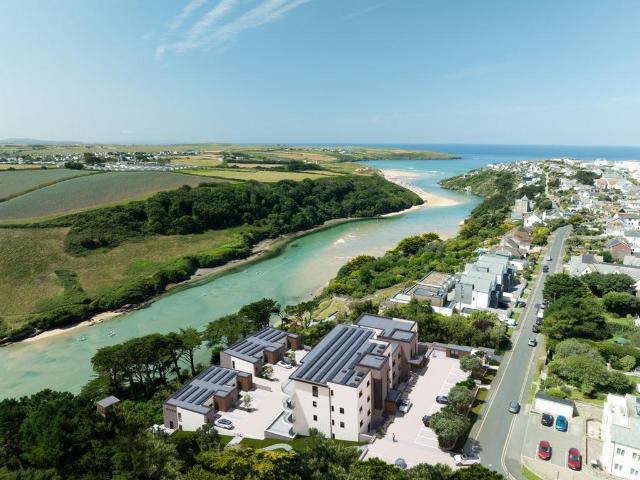 Flat for sale in Newquay, Cornwall