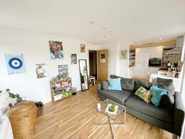 Flat for sale in Salford, Greater Manchester