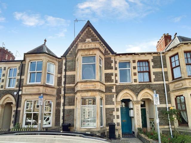Flat for sale in Falcon Lodge, Wales