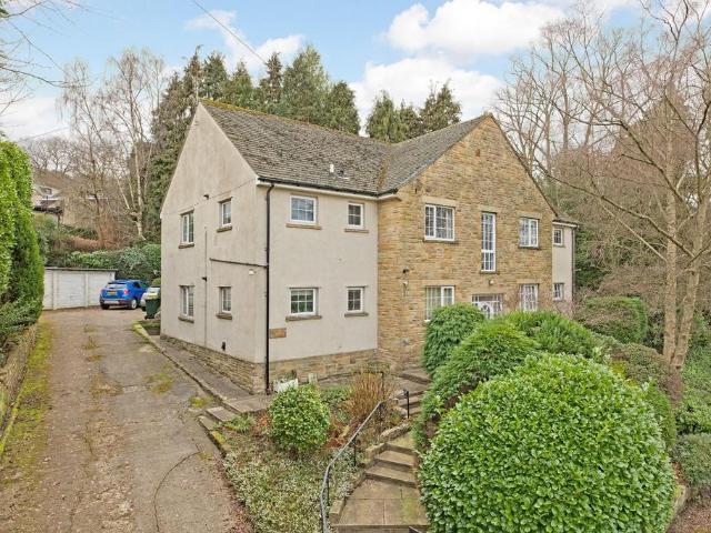 Flat for sale in Ilkley, West Yorkshire