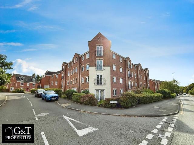 Flat for sale in Brierley Hill, West Midlands