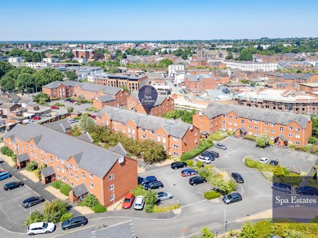 Flat for sale in Sydenham, Green Close