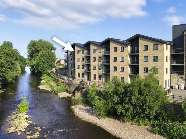 Flat for sale in Garnett Wharfe, Otley