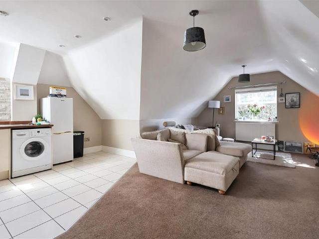 Flat for sale in Arnold, Gedling