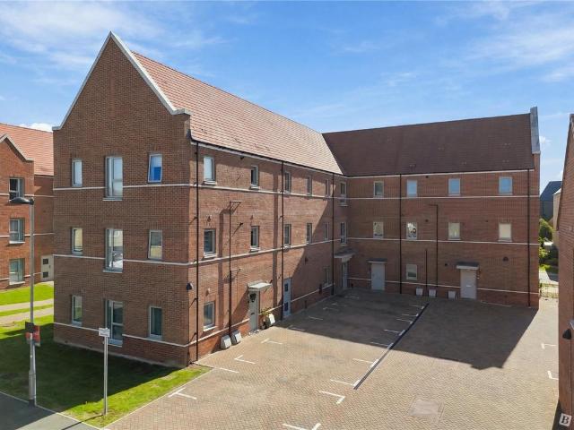 Flat for sale in Chelmsford Garden, Chelmsford