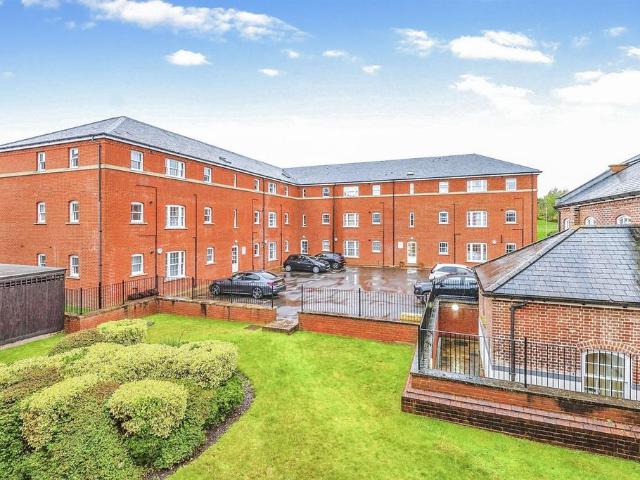 Flat for sale in Martyrs Field, The Bridge
