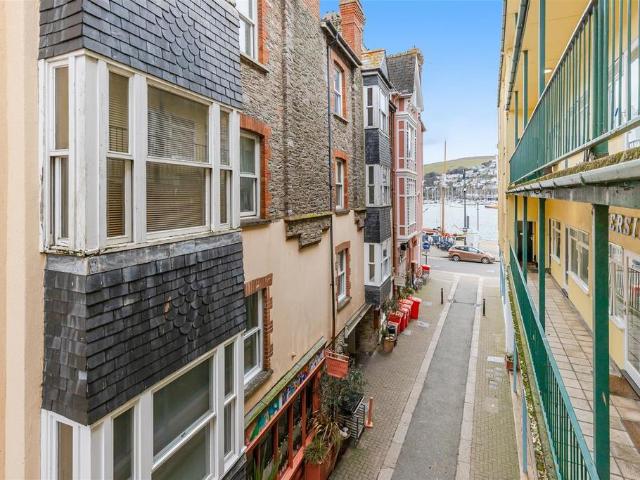 Flat for sale in Strode, Devon