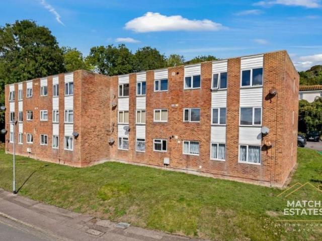 Flat for sale in Folkestone