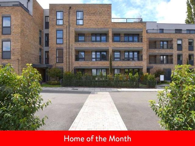 Flat for sale in Blackhills, Surrey