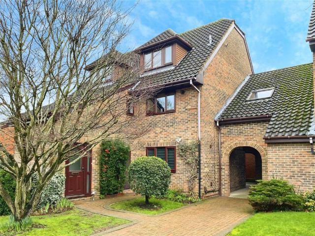 Flat for sale in Wokingham