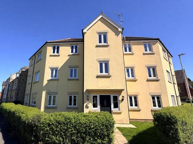 Flat for sale in Warminster, Wiltshire