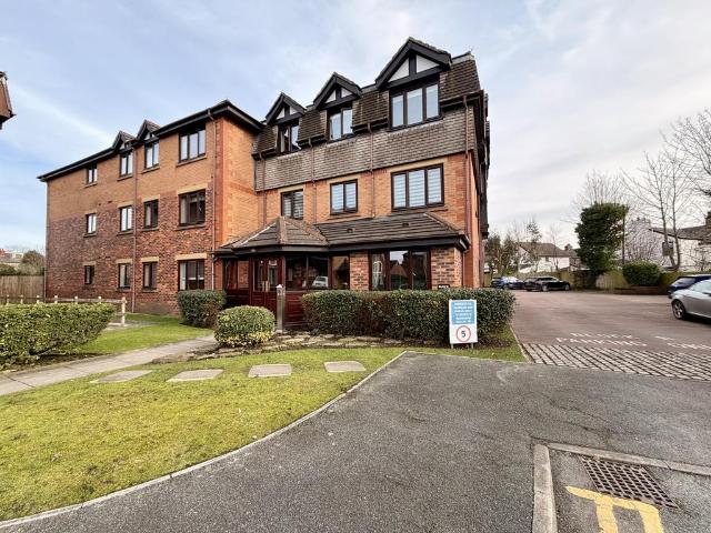 Flat for sale in Little Poulton, Cabus
