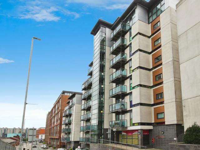 Flat for sale in Leylands, West Yorkshire