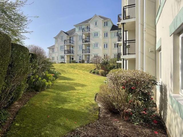 Flat for sale in Babbacombe