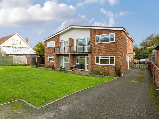Flat for sale in South Tankerton, The Bridge