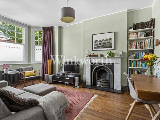 Flat for sale in Greater London