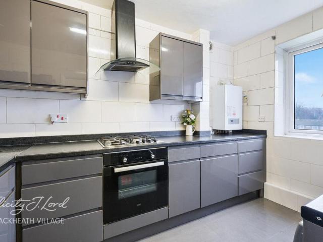 Flat for sale in Kidbrooke, Isle Of Man