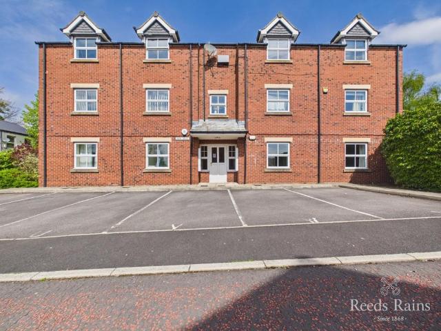 Flat for sale in Isle Of Man