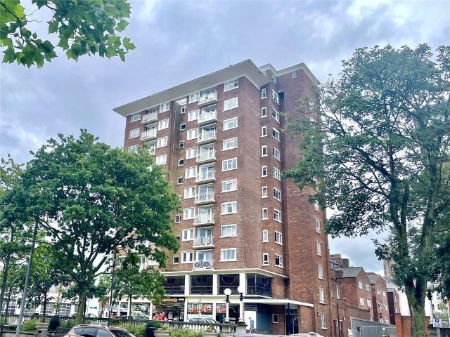 Flat for sale in Meols Cop, Southport