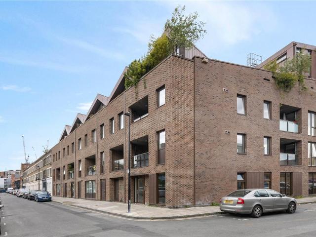 Flat for sale in Bethnal Green, Greater London
