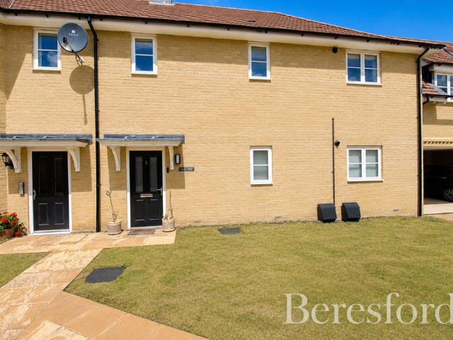 Flat for sale in Fordham Heath, Essex