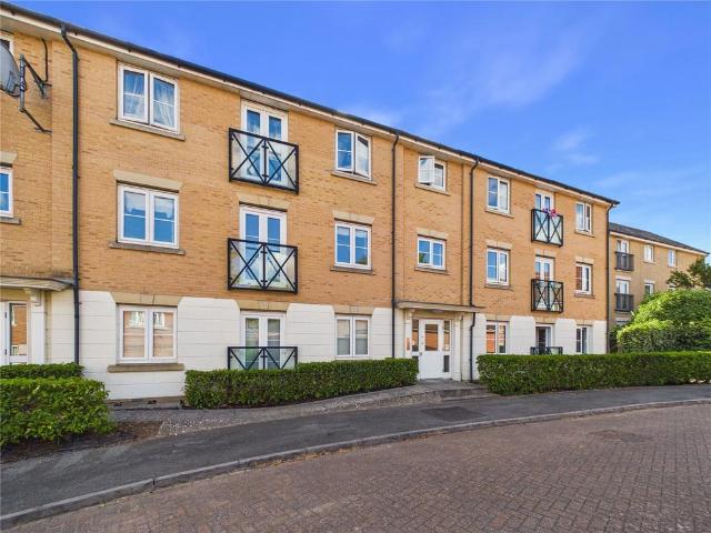 Flat for sale in Chelmondiston, Suffolk