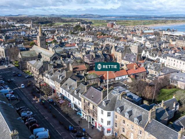 Flat for sale in St Andrews, Scotland