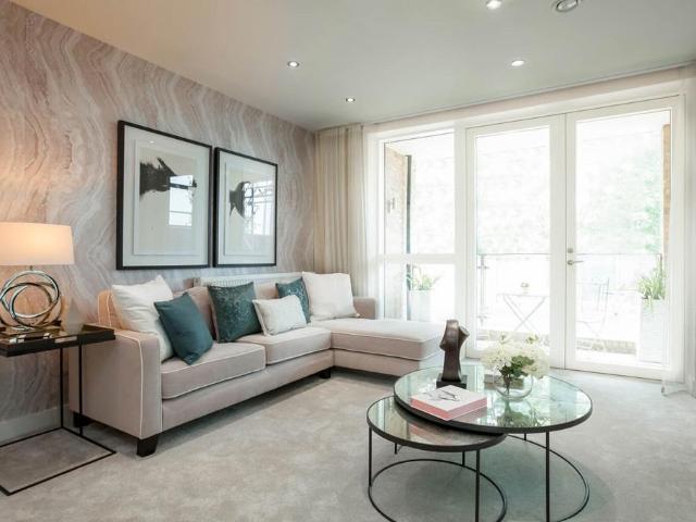 Flat for sale in Curbridge, Hampshire