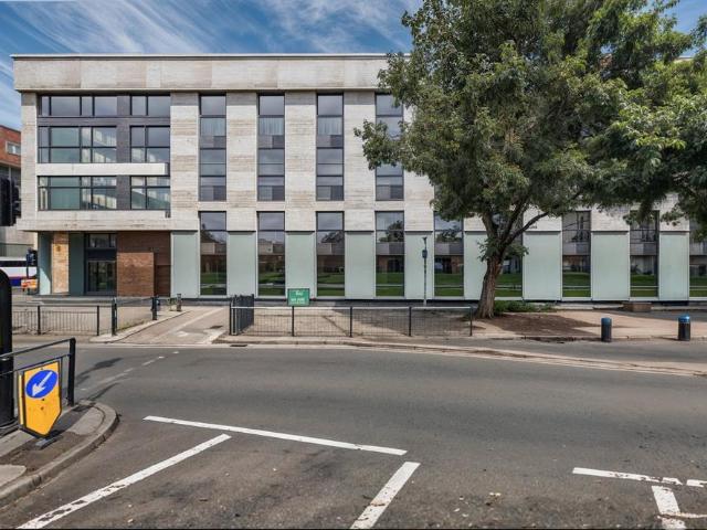 Flat for sale in Old Town, Hull