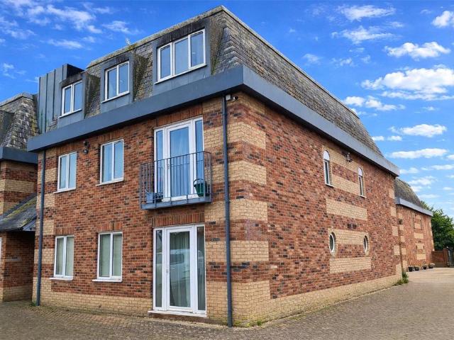Flat for sale in Barholm, Lincolnshire