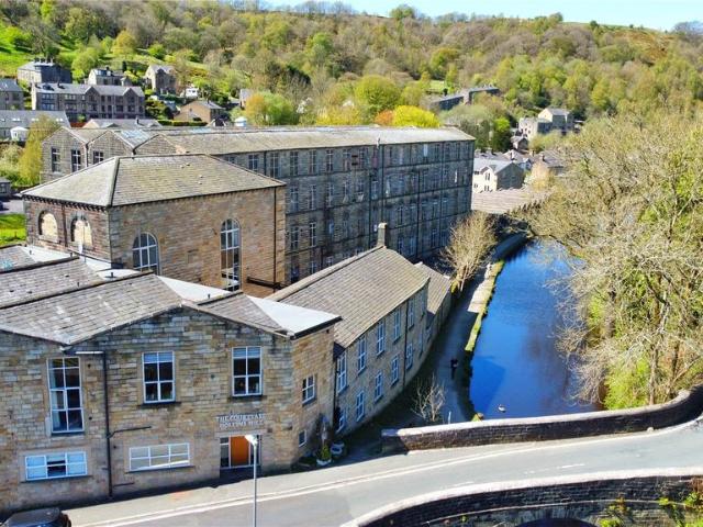 Flat for sale in Walsden, West Yorkshire