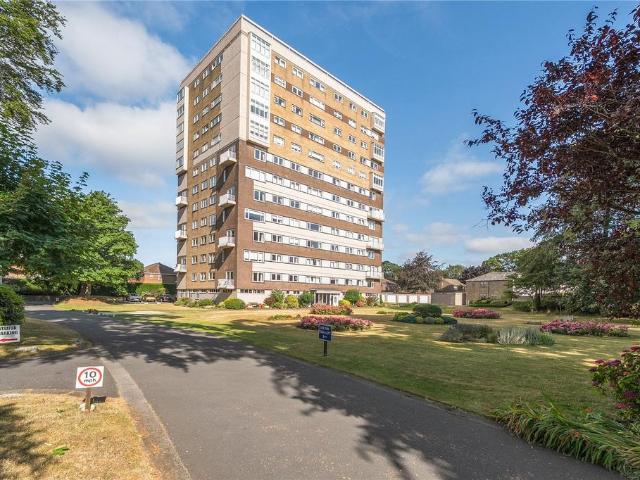 Flat for sale in High Harrogate, Harrogate