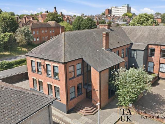 Flat for sale in Fordham Heath, Essex