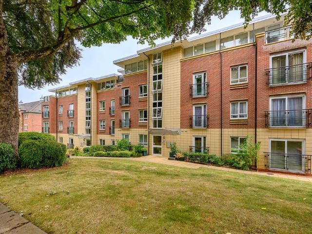 Flat for sale in High Field, York