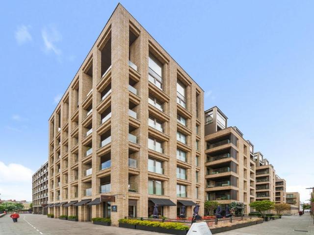 Flat for sale in Hammersmith, Greater London