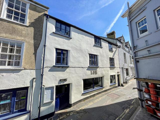 Flat for sale in Lyme Regis, Dorset