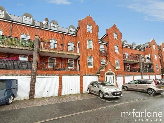 Flat for sale in Churchward, Rodbourne