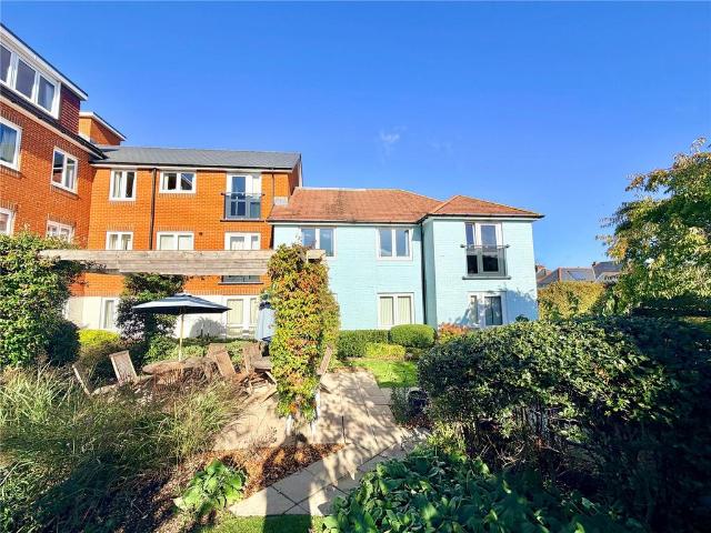 Flat for sale in Lymington, New Forest