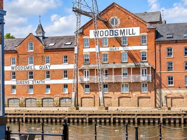 Flat for sale in High Field, York