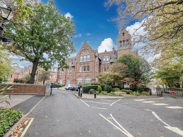 Flat for sale in Jesmond, Newcastle upon Tyne