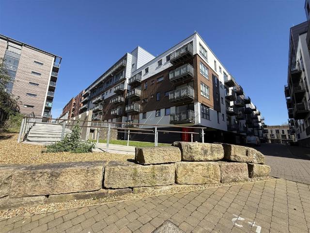 Flat for sale in Georgia, Greater Manchester