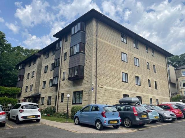 Flat for sale in Clevedon, North Somerset